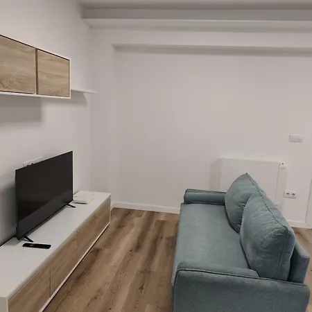 Apartmán Piso Estacion De Tren De *